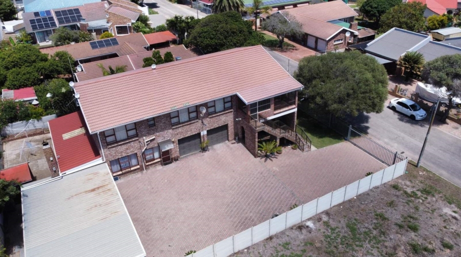 8 Bedroom Property for Sale in Hartenbos Central Western Cape